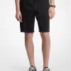 ほつれたデニムショートパンツ