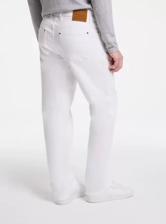 フィン ストレートフィット ストレッチデニムジーンズ