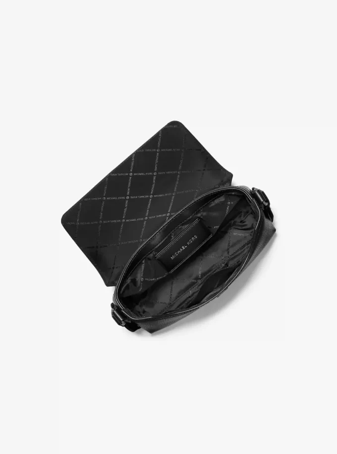 サイラス スモール ペブルドレザー クロスボディバッグ