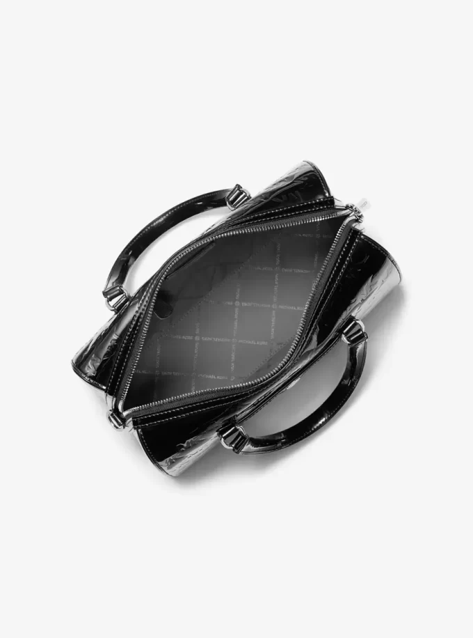 ジェットセット ミディアム パテントロゴ デボス加工 ダッフル クロスボディバッグ