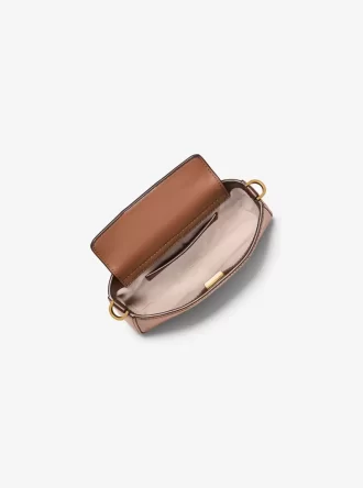 ブライアント スモール バーニッシュドレザー コンバーチブル ポシェット