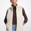 シェブロンキルティングロゴプリントとナイロンパッカブルベスト シェブロンキルティングロゴプリントとナイロンパッカブルベスト